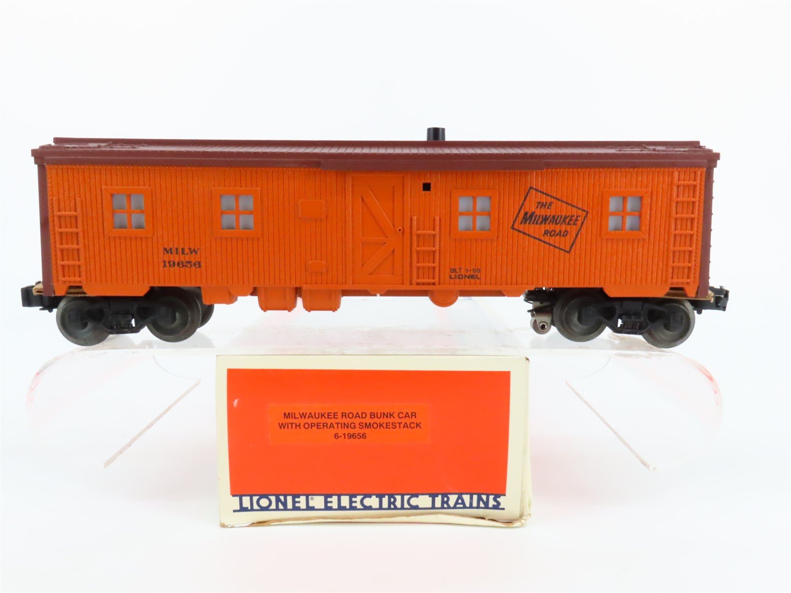 O Gauge 3-Rail Freight Lionel 6-19656 MILW Milwaukee Road Bunk Car w/ Smoke