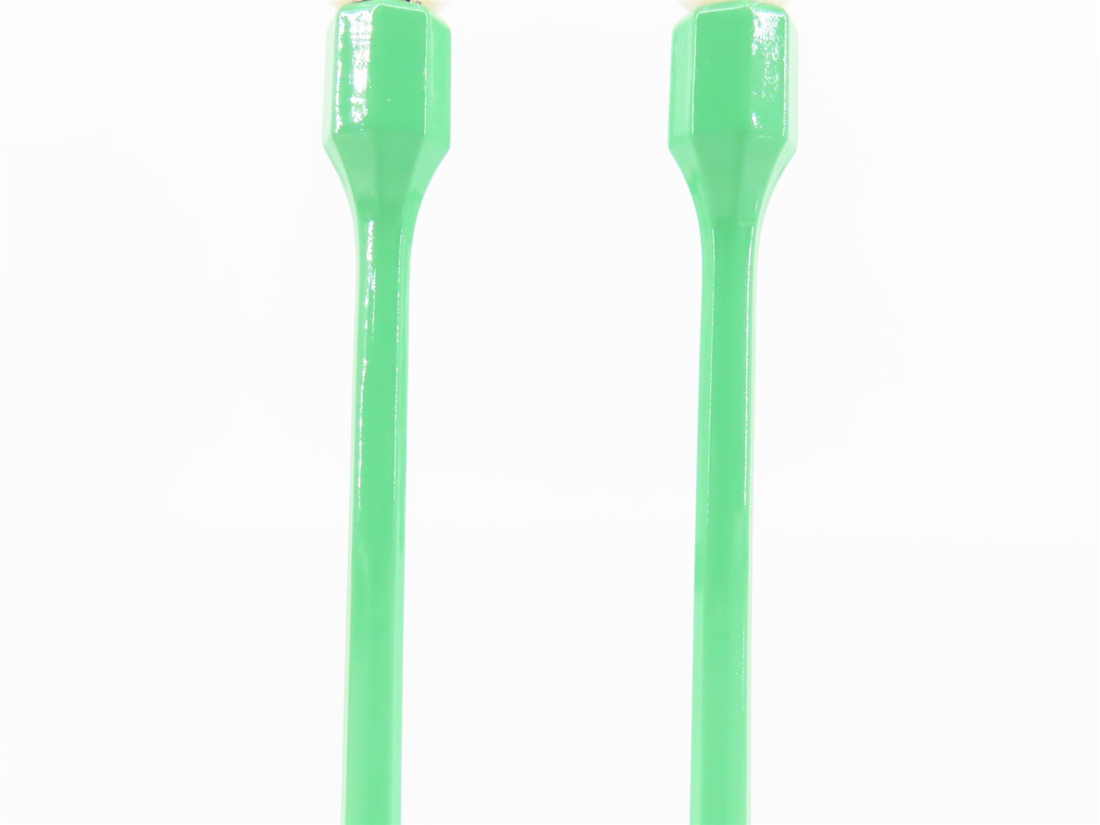 O Scale MTH 30-1070 No 580-1 Street Lamp Set 2-Pack