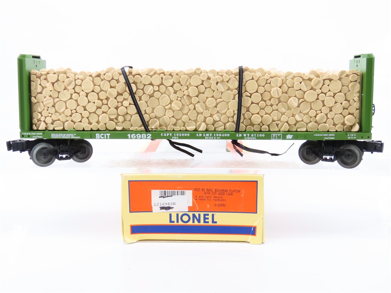 O Gauge 3-Rail Lionel 6-16982 BCIT BC Rail Bulkhead Flat Car #16982 w/ Wood Load