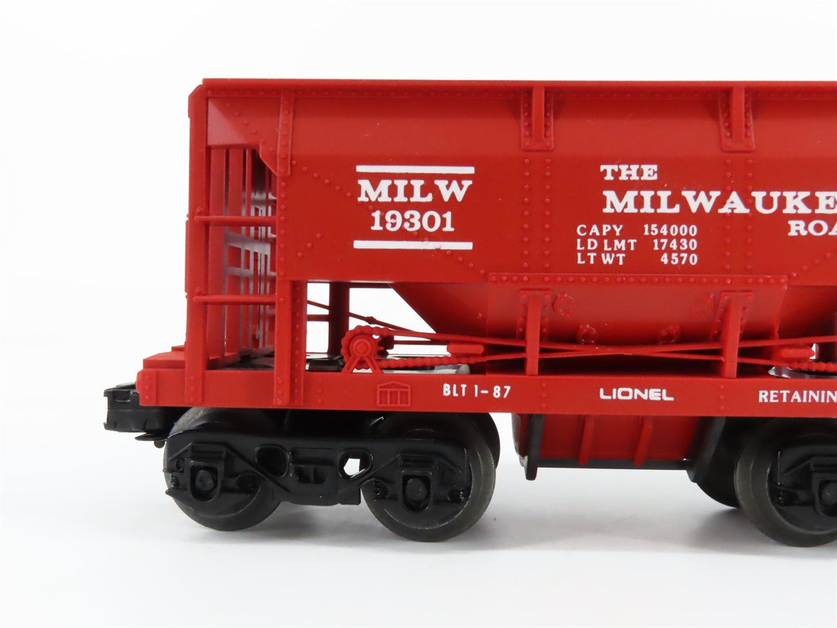 O/O27 Gauge 3-Rail Lionel #6-19301 MILW Milwaukee Road Ore Car w/ Load