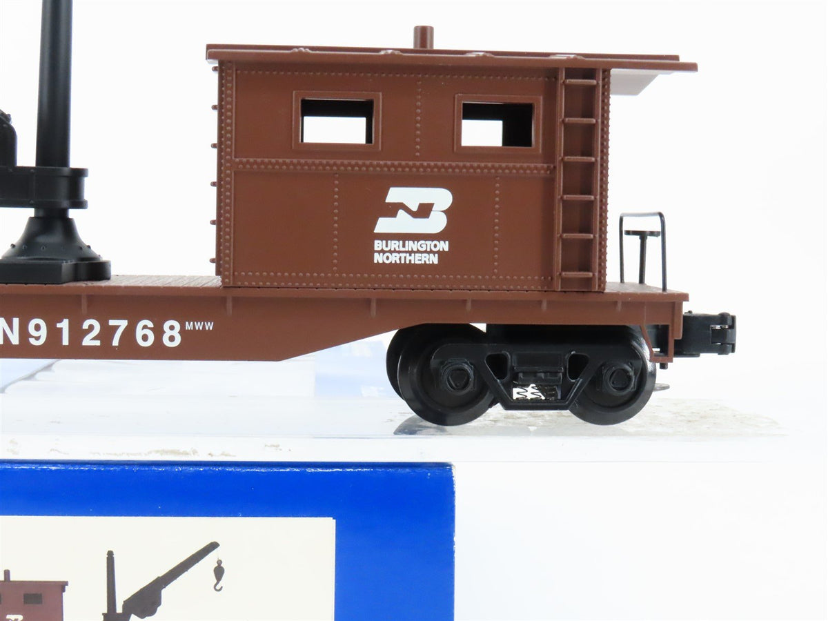 O27 Gauge 3-Rail Industrial Rail IDM-1702 BN Burlington Northern Work Caboose