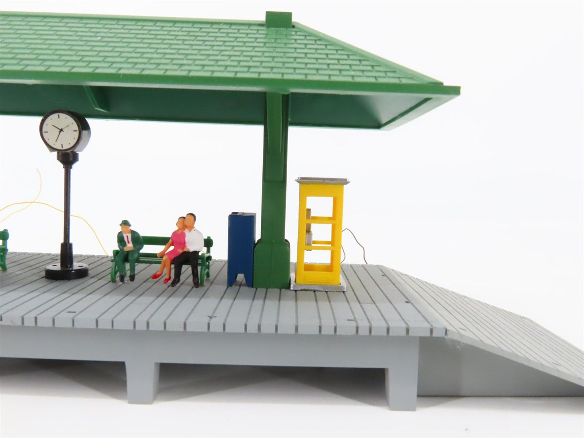 HO Scale Model Power 583 Passenger Station Platform