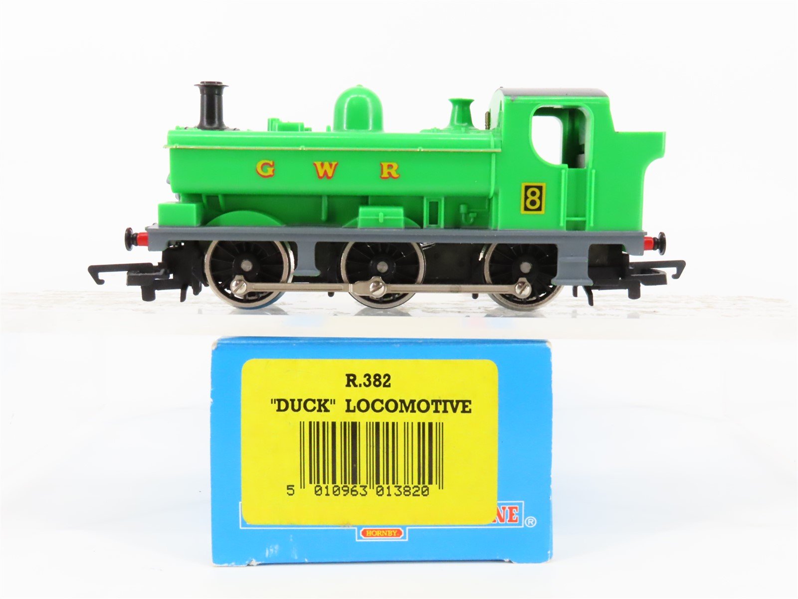 OO Scale Hornby R.382 Thomas the Tank Engine Duck GWR 0-6-0 Steam Locomotive #8