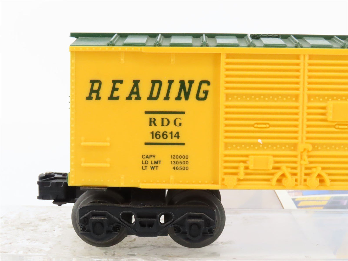 O27 Gauge 3-Rail Lionel 6-16614 RDG Reading Operating Cop &amp; Hobo Box Car