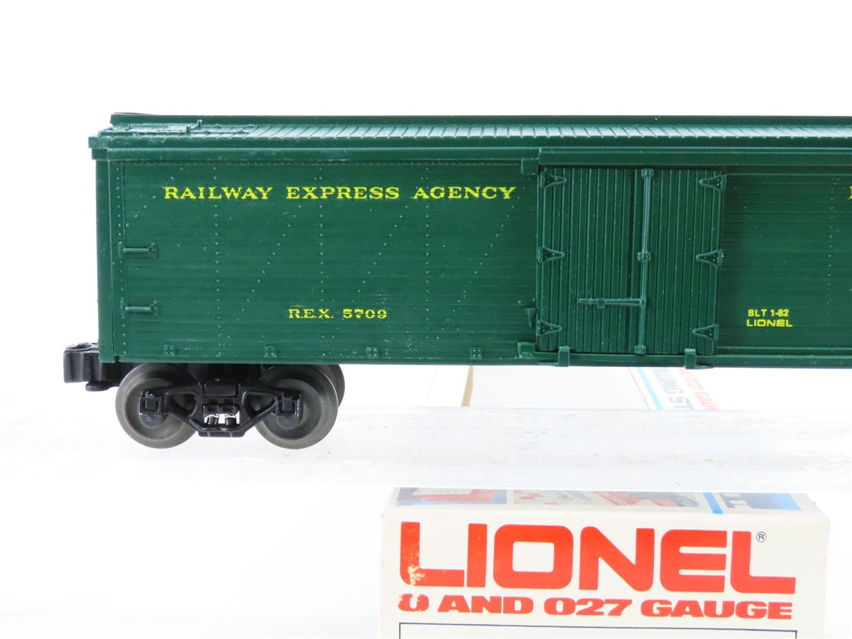 O/O27 Gauge 3-Rail Lionel #6-5709 REX Railway Express Agency Reefer #5709