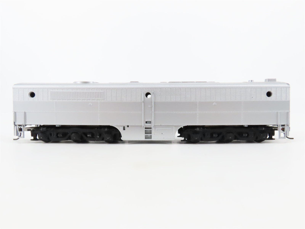 HO Scale Athearn Undecorated Silver PB-1 Diesel Locomotive Unpowered