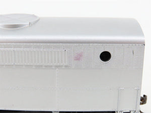 HO Scale Athearn Undecorated Silver PB-1 Diesel Locomotive Unpowered