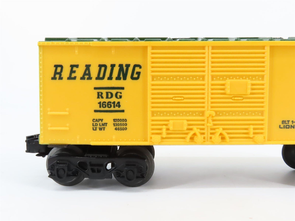 O Gauge 3-Rail Lionel 6-16614 RDG Reading Operating Cop &amp; Hobo Box Car #16614