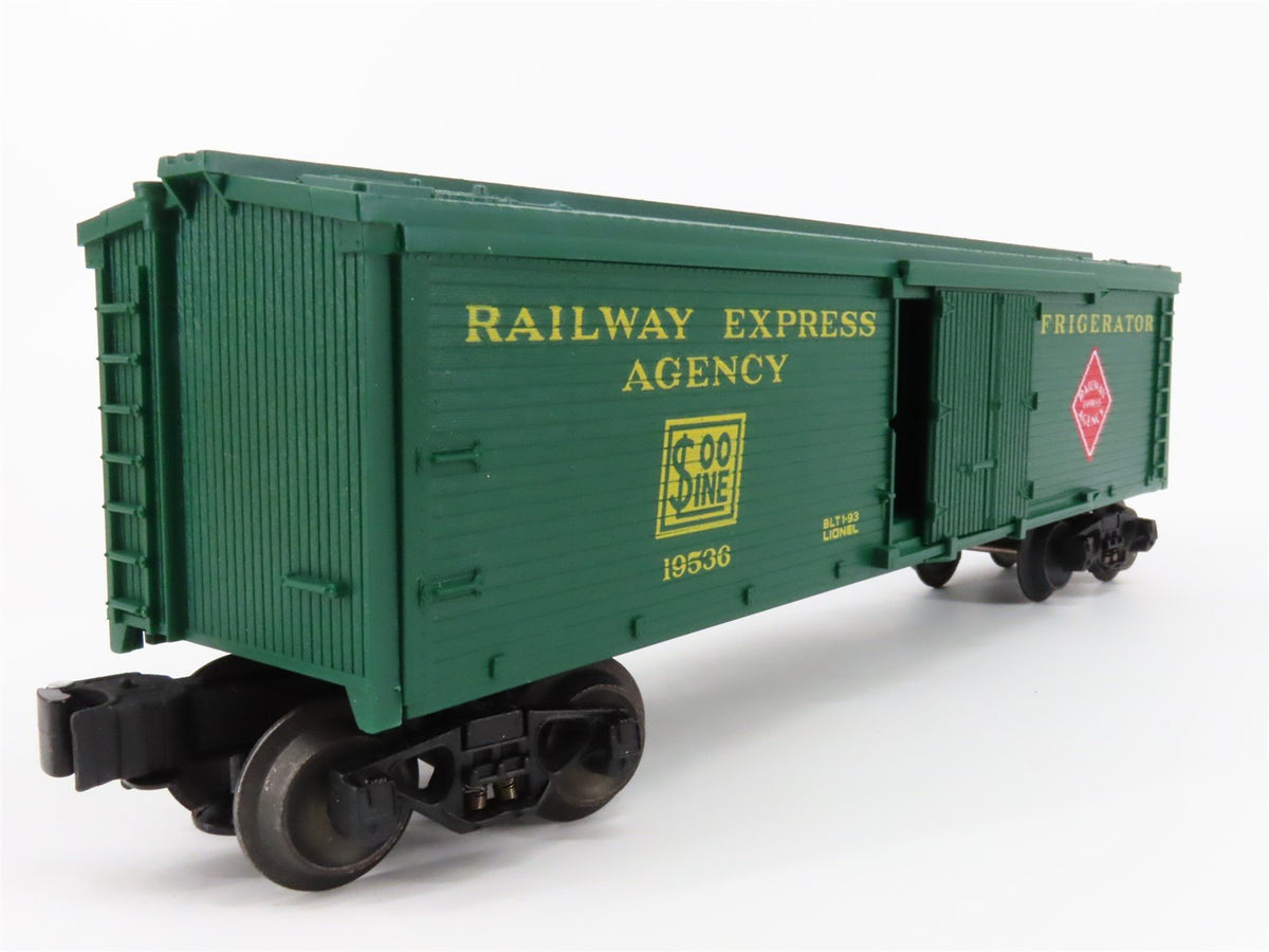 O Gauge 3-Rail Lionel #6-19536 SOO Line Railway Express Agency Reefer