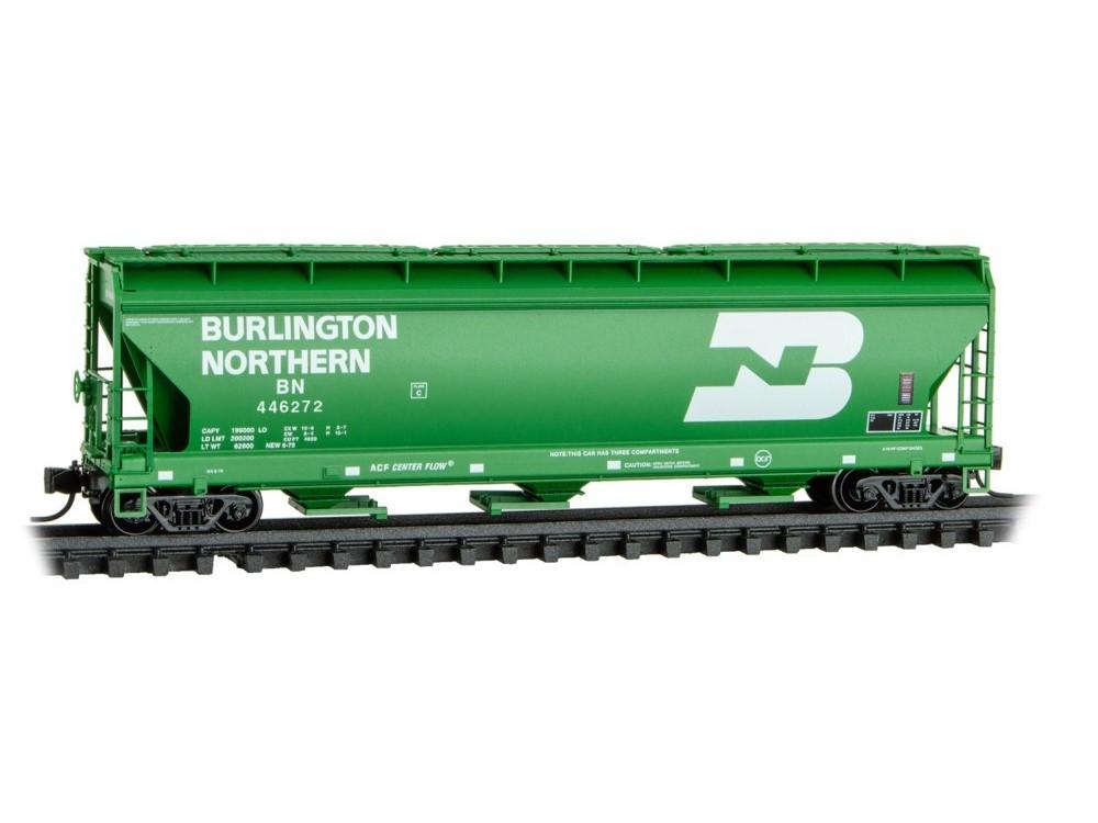 N Micro-Trains MTL 98300226 BN Burlington Northern 3-Bay Covered Hoppers 4-Pack