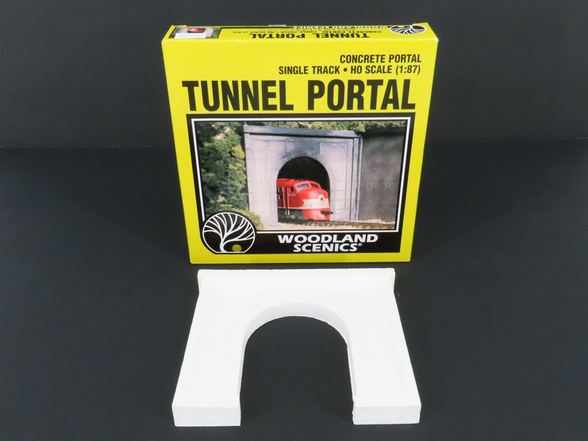 HO 1/87 Scale Woodland Scenics #C1252 Single Track Concrete Tunnel Portal