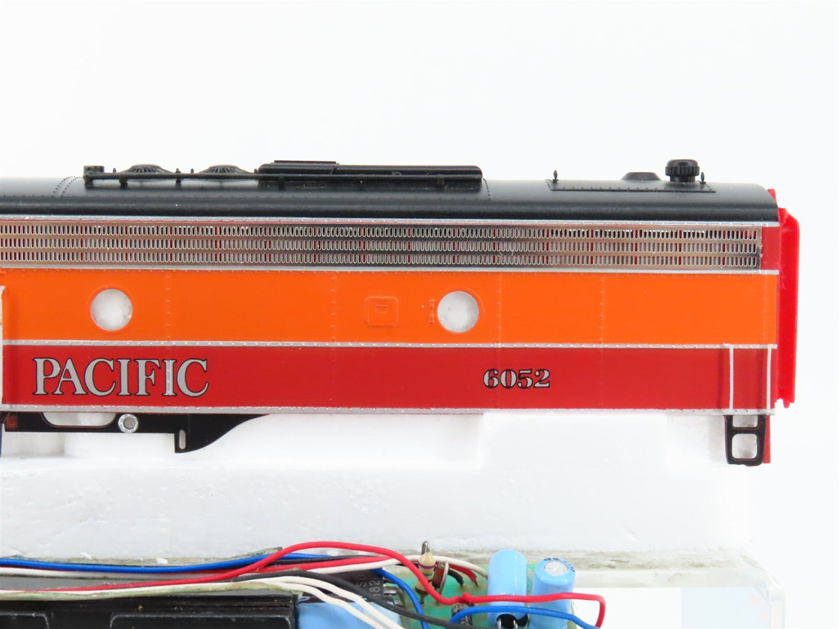 HO Scale Proto 2000 8199 SP Southern Pacific E8/9A Diesel Locomotive #6052