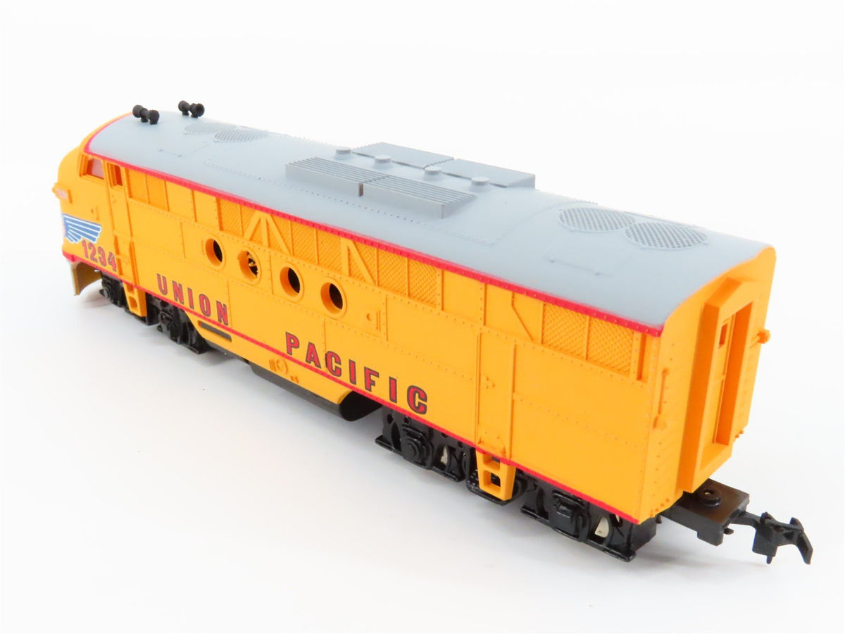 HO Scale Bachmann #0693 UP Union Pacific EMD FT Diesel #1234 - DUMMY