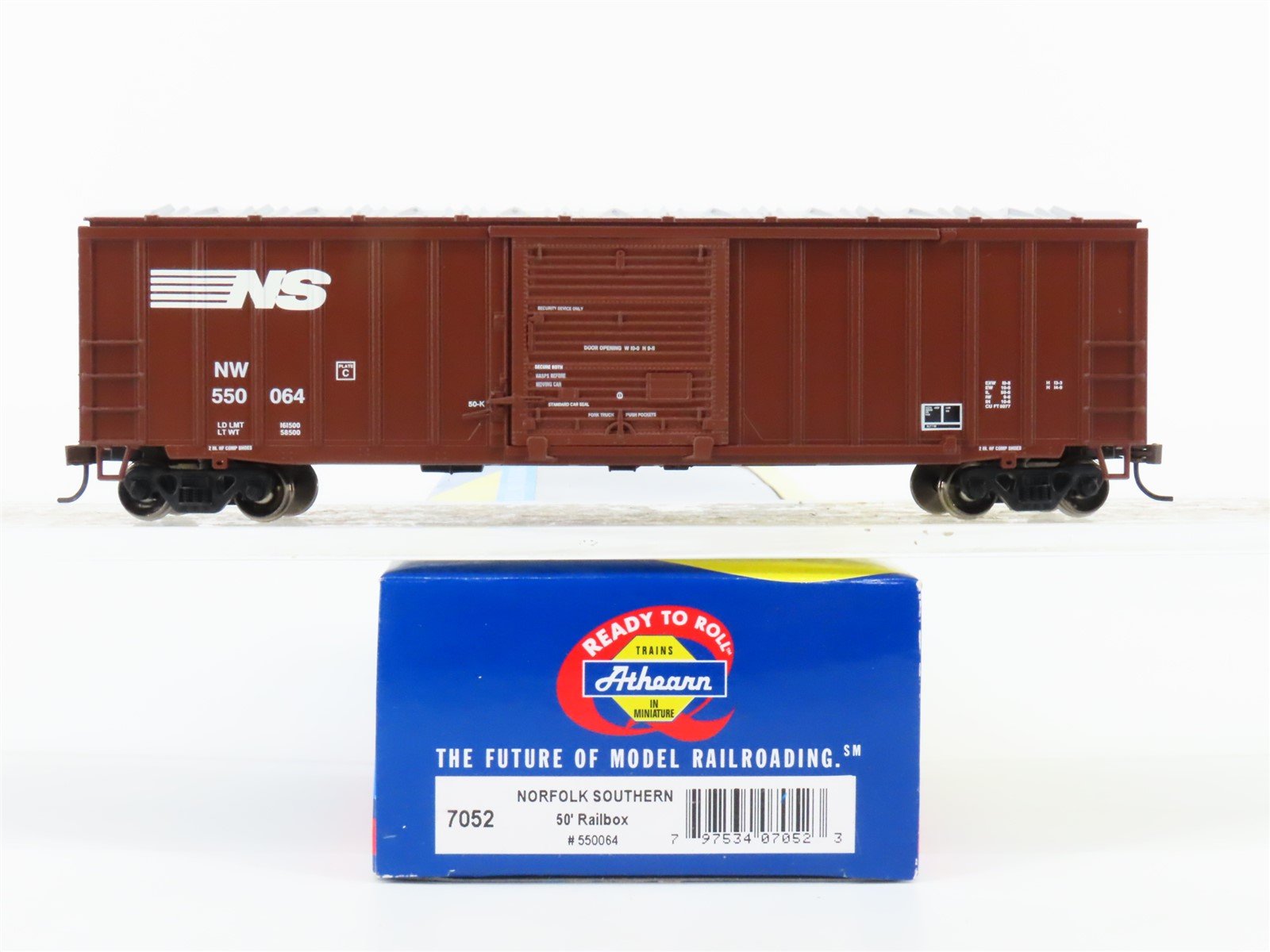 HO Scale Athearn 7052 NW NS Norfolk Southern 50' Railbox Box Car #550064