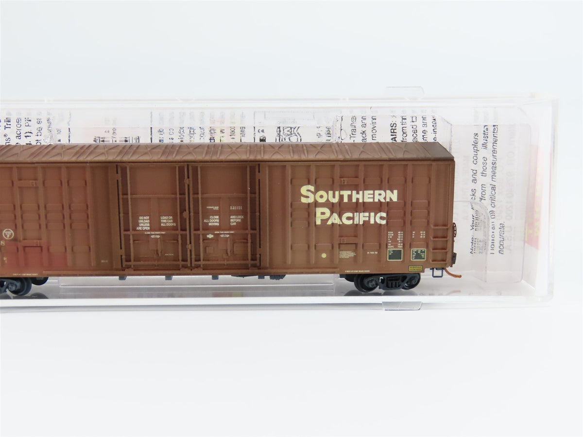 N Micro-Trains MTL 10352100 SP Southern Pacific 60&#39; Box Car #654809 - Weathered