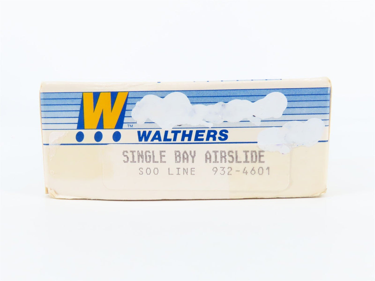 HO Scale Walthers Kit #932-4601 SOO Line Single Bay Airslide Hopper #69260