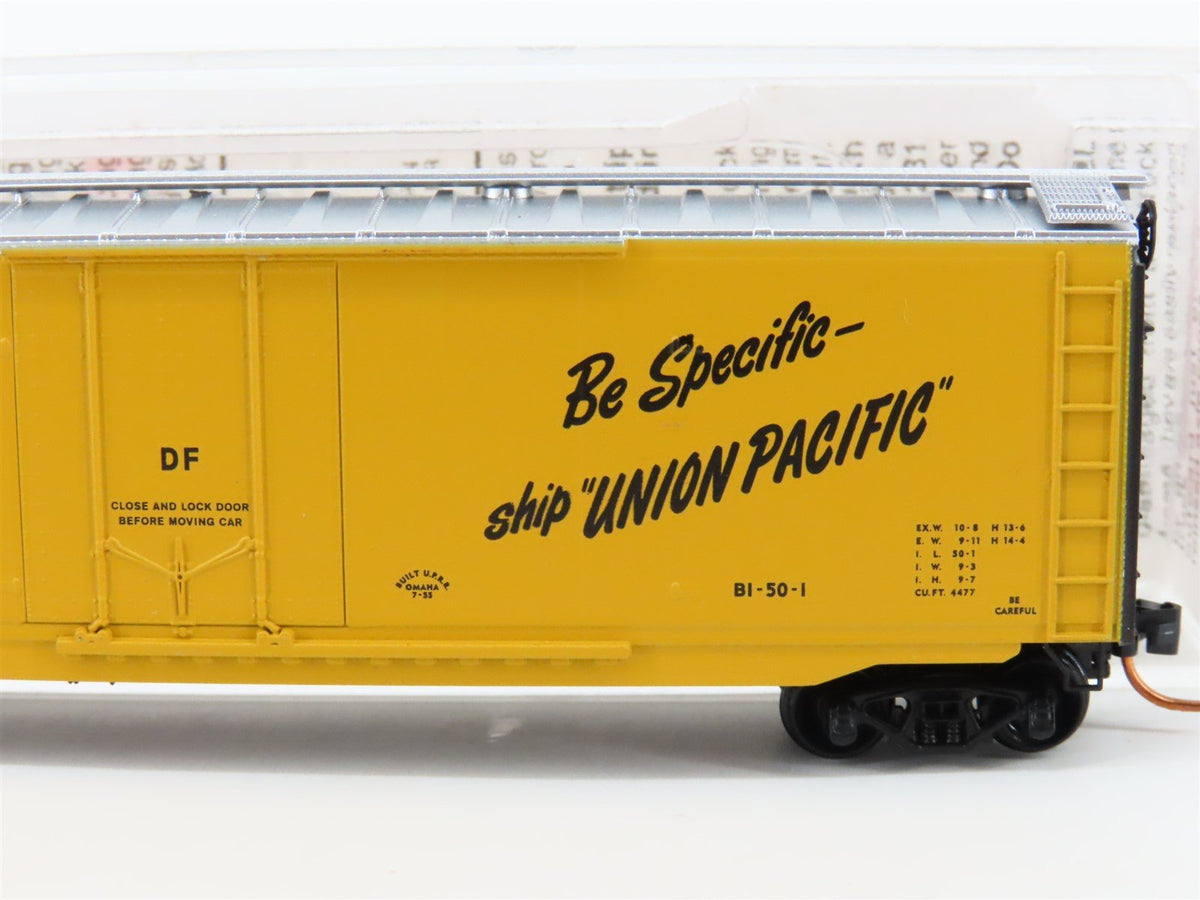 N Scale Micro-Trains MTL 03200390 UP Union Pacific 50&#39; Plug Door Boxcar #499055