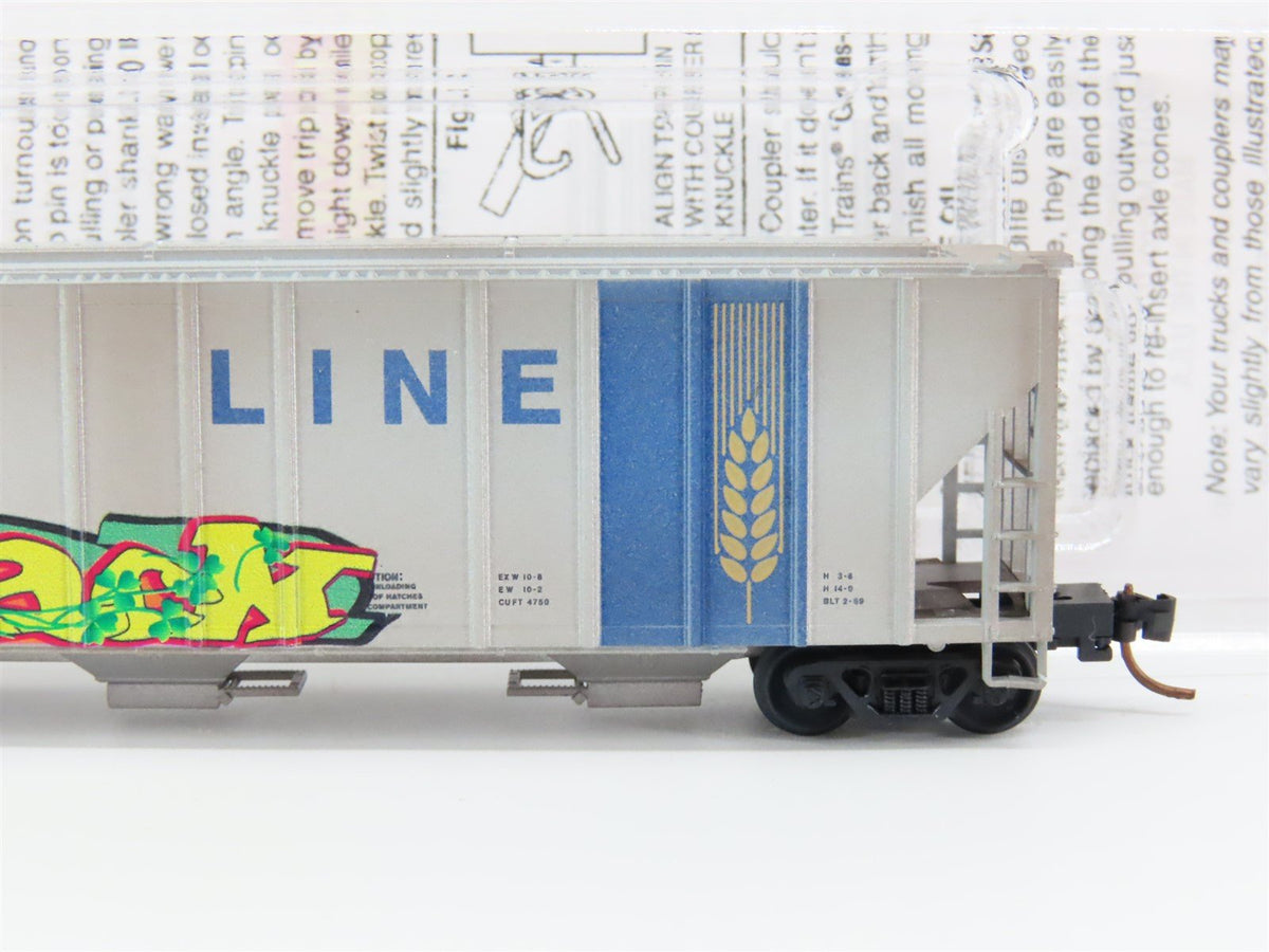 N Micro-Trains MTL #09944110 SOO Line 3-Bay Hopper #71389 - Weathered &amp; Graffiti