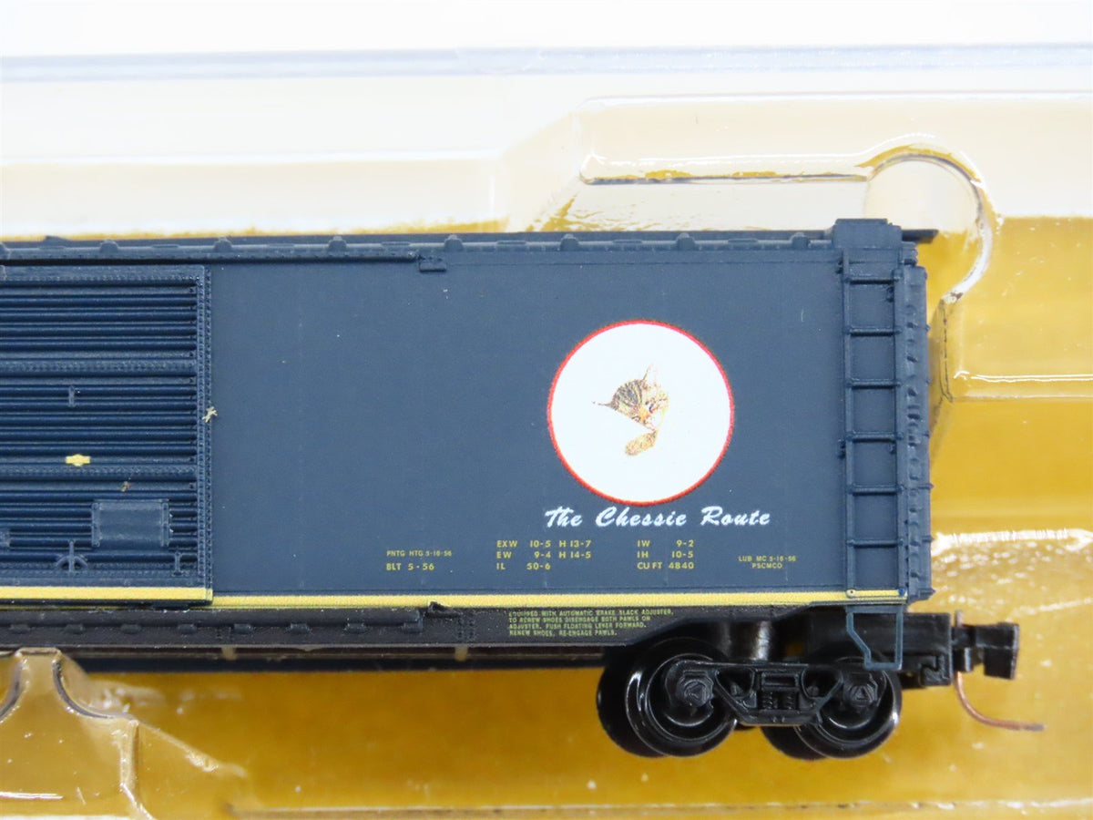 Z Scale Micro-Trains MTL 50500426 C&amp;O The Chessie Route 50&#39; Box Car #21494