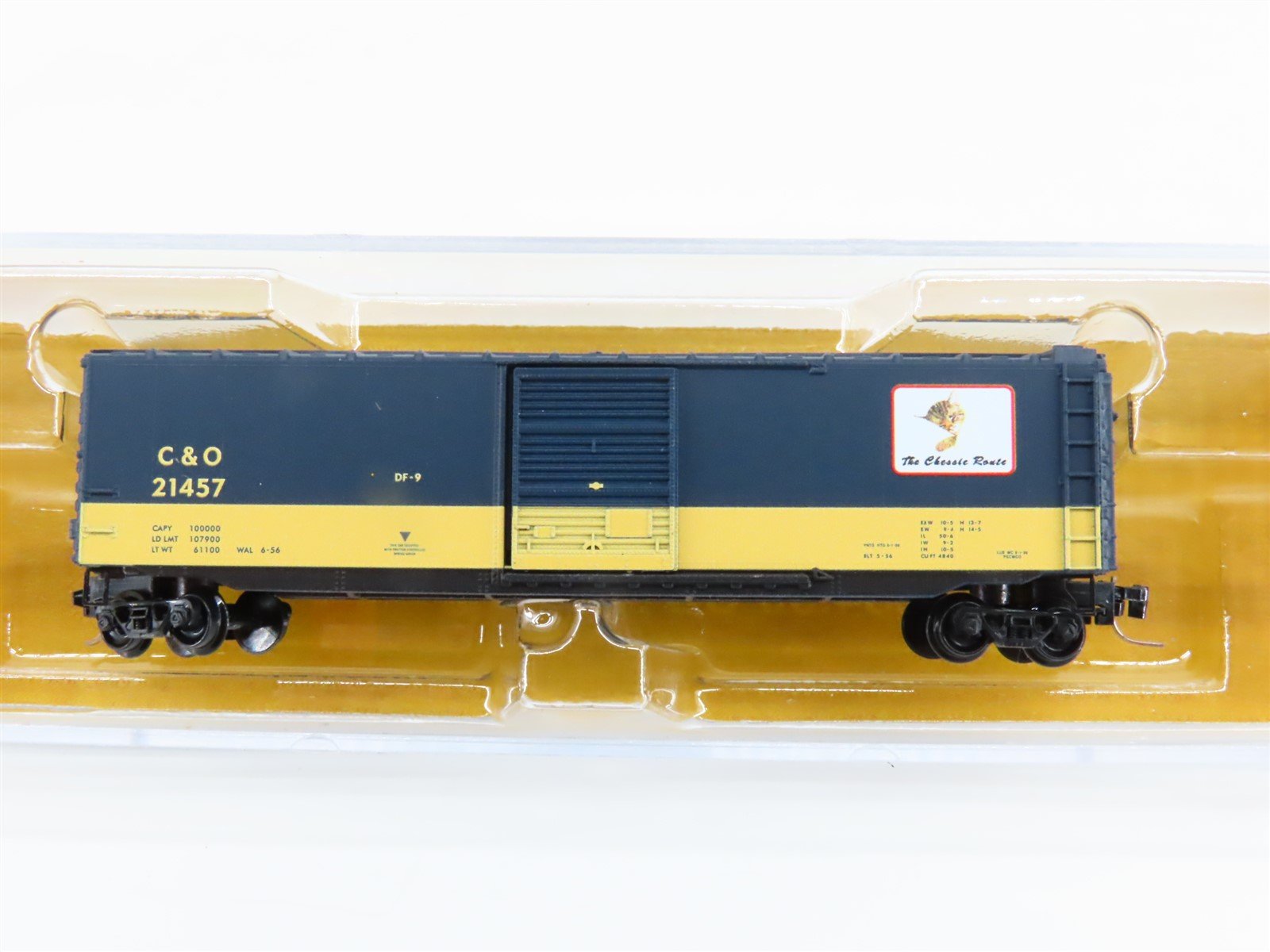 Z Scale Micro-Trains MTL 50500425 C&O The Chessie Route 50' Box Car #21457