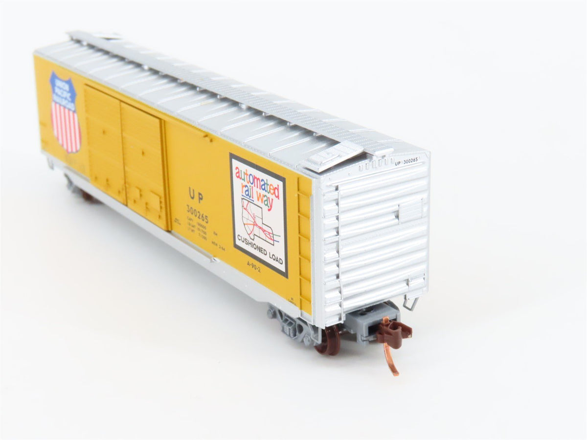 N Micro-Trains MTL 03400090 UP Union Pacific 50&#39; Double Door Boxcar #300265