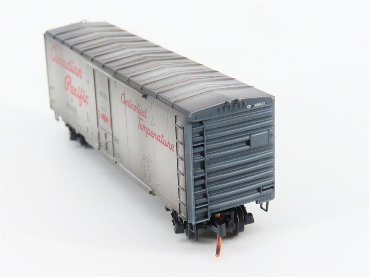 N Scale Micro-Trains MTL 07444040 CP 40&#39; Boxcar #285601 Weathered &amp; Graffiti