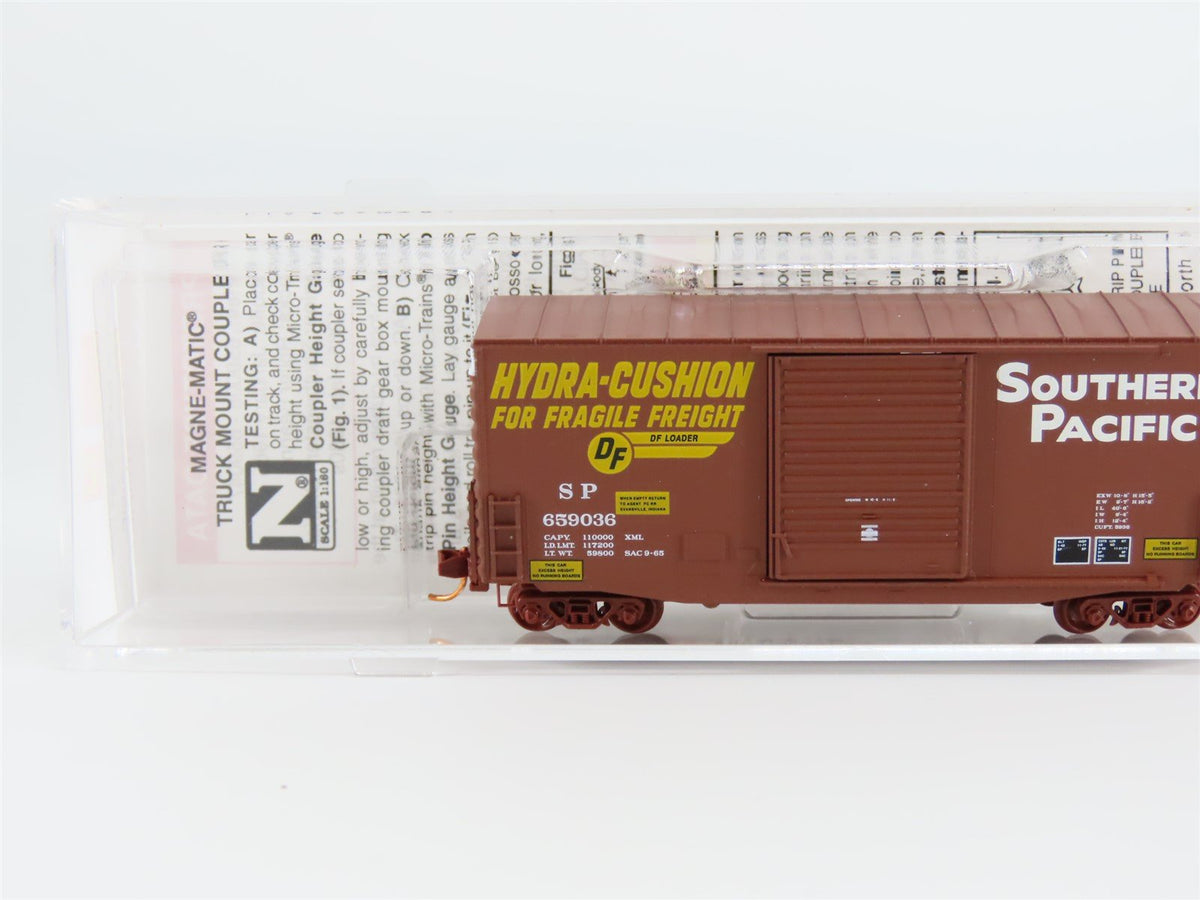 N Scale Micro-Trains MTL 10100060 SP Southern Pacific 40&#39; Hy-Cube Box Car 659036