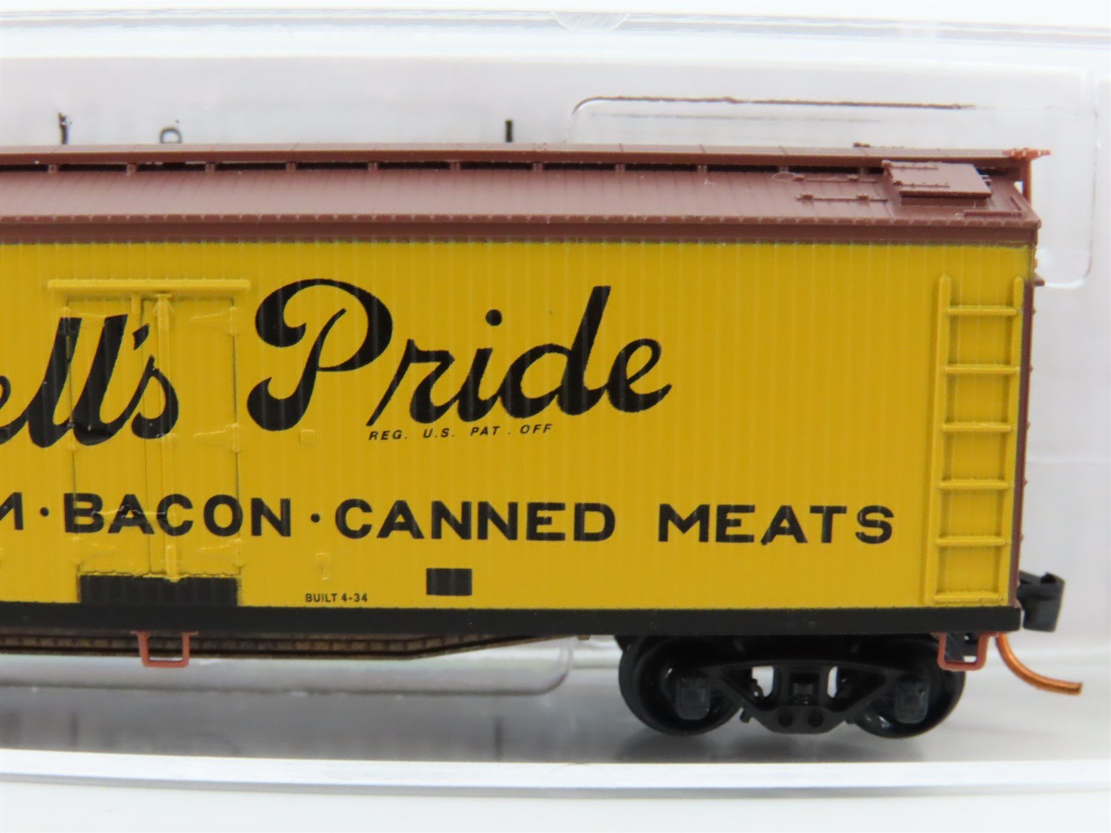 N Scale Micro-Trains MTL 04900610 MRX Morrells Pride 40' Wood Reefer Car #5330