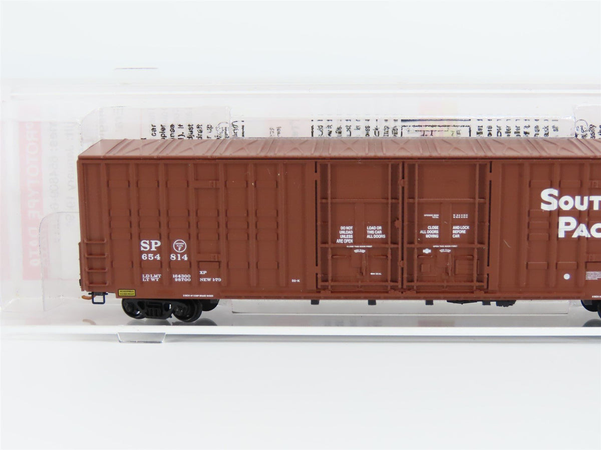 N Scale Micro-Trains MTL 10300102 SP Southern Pacific 60&#39; Box Car #654814