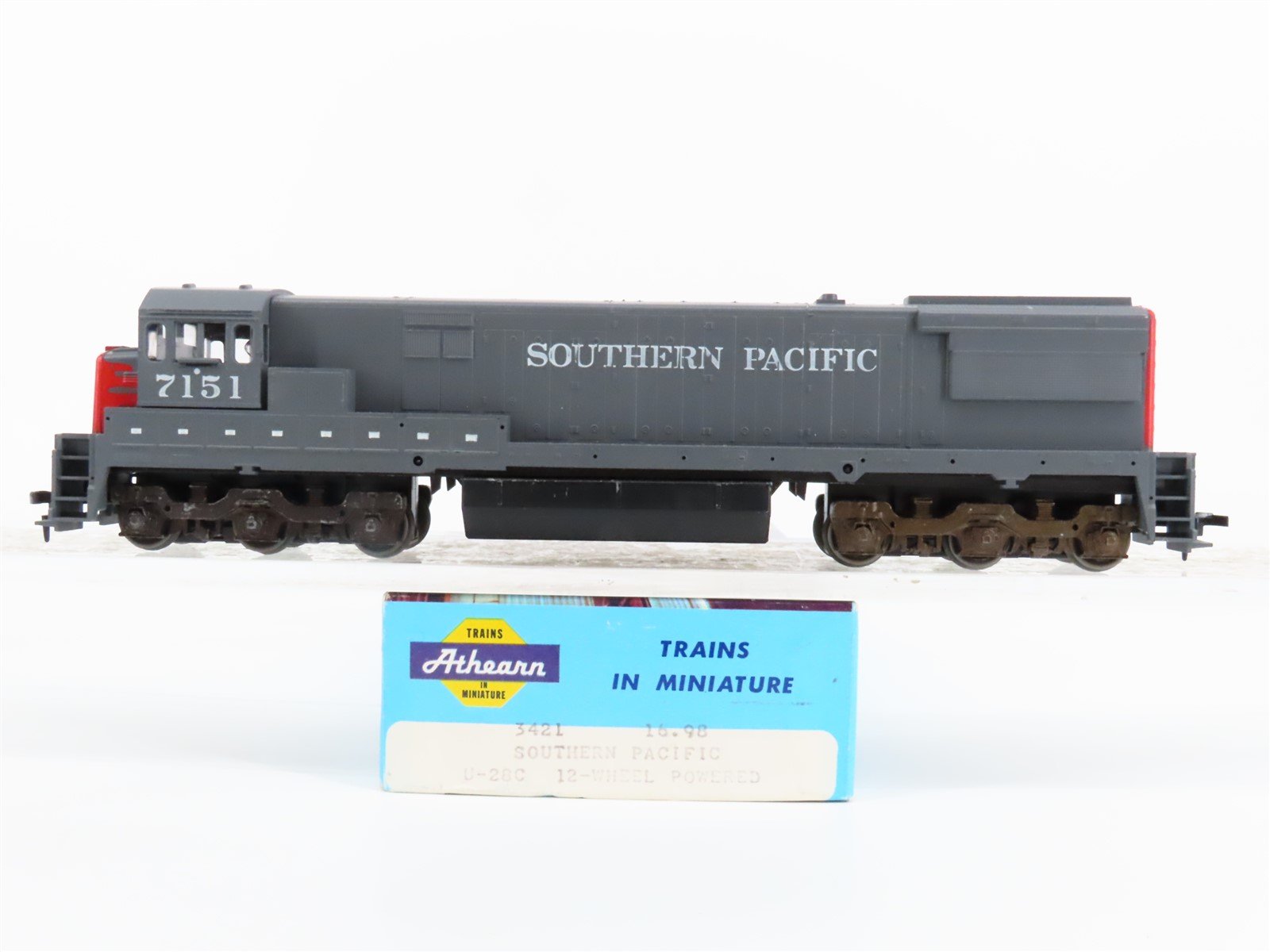 HO Scale Athearn 3421 SP Southern Pacific "Bloody Nose" U28C Diesel #7151