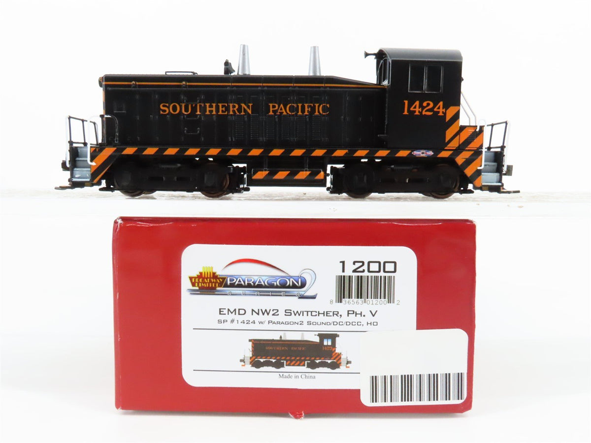 HO Broadway Limited BLI 1200 SP Southern Pacific EMD NW2 Diesel #1424 - Paragon2