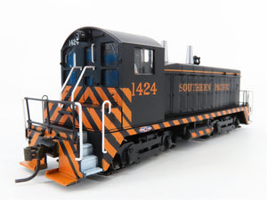 HO Broadway Limited BLI 1200 SP Southern Pacific EMD NW2 Diesel #1424 - Paragon2