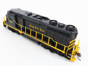 HO Scale Bachmann 60810 NKP Nickel Plate Road EMD GP30 Diesel #905 w/ DCC