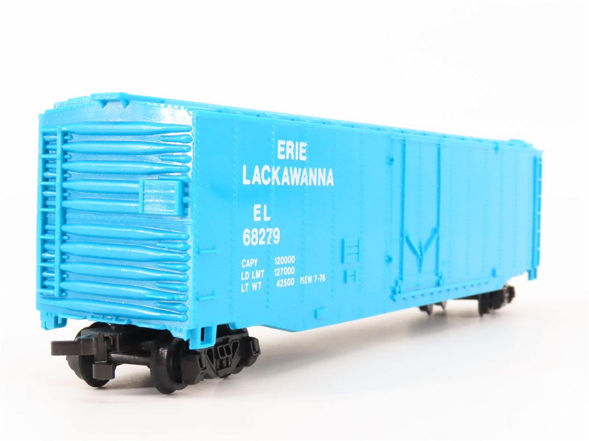 HO Scale Bachmann 18028 EL Erie Lackawanna 50&#39; Plug Door Box Car #68279