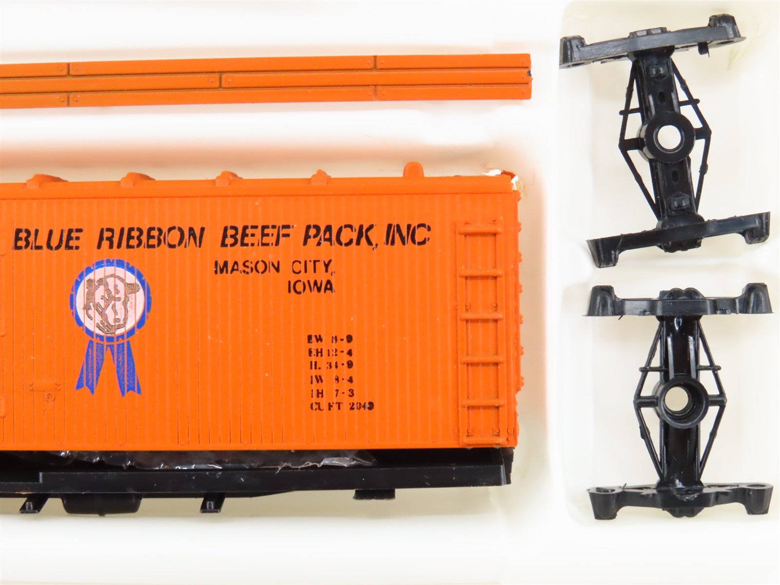 HO Scale Train-Miniature 8109 BBPX Blue Ribbon Beef Packing Reefer #17511 Kit