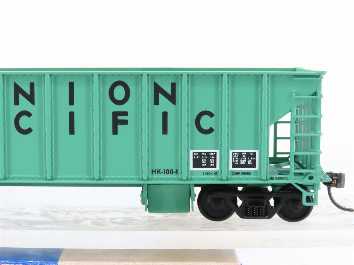 HO Scale Walthers 932-4201 UP Union Pacific Railroad 41&#39; Ballast Hopper #901084