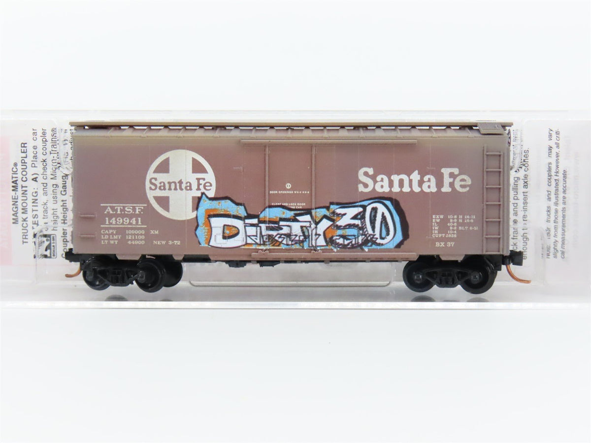 N Micro-Trains MTL 02144110 ATSF Santa Fe Box Car #149941 - Weathered &amp; Graffiti