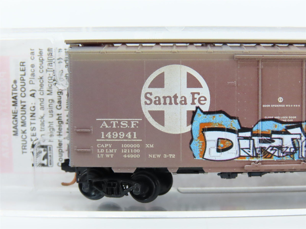 N Micro-Trains MTL 02144110 ATSF Santa Fe Box Car #149941 - Weathered &amp; Graffiti