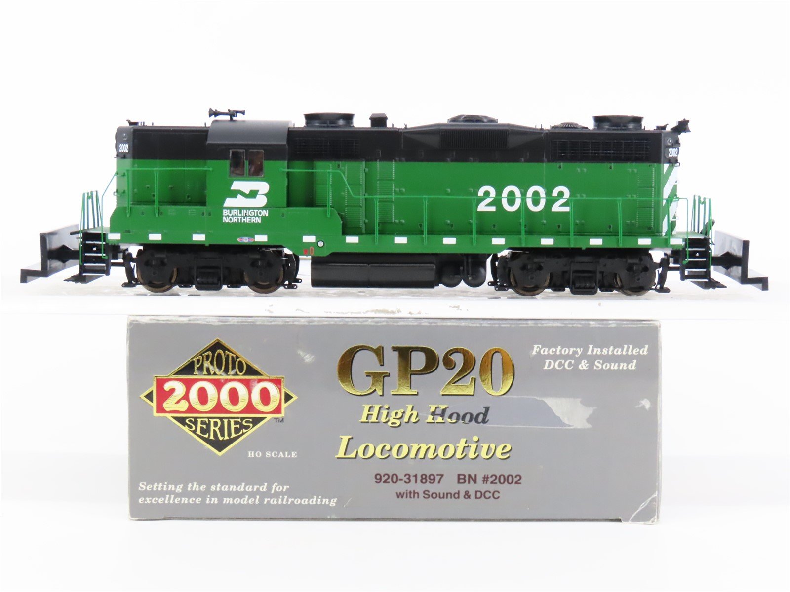 HO Proto 2000 920-31897 BN Burlington Northern GP20 Diesel #2002 w/ DCC & Sound