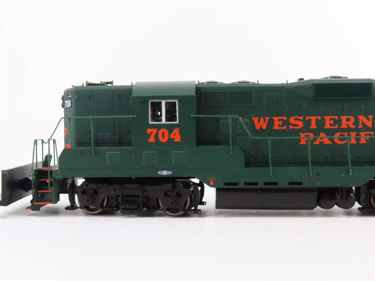 HO Proto 2000 920-40479 WP Western Pacific GP7 Ph. 2 Diesel #704 w/ DCC &amp; Sound