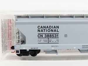 N Micro-Trains MTL #09400230 CN Canadian National 3-Bay Covered Hopper #388531