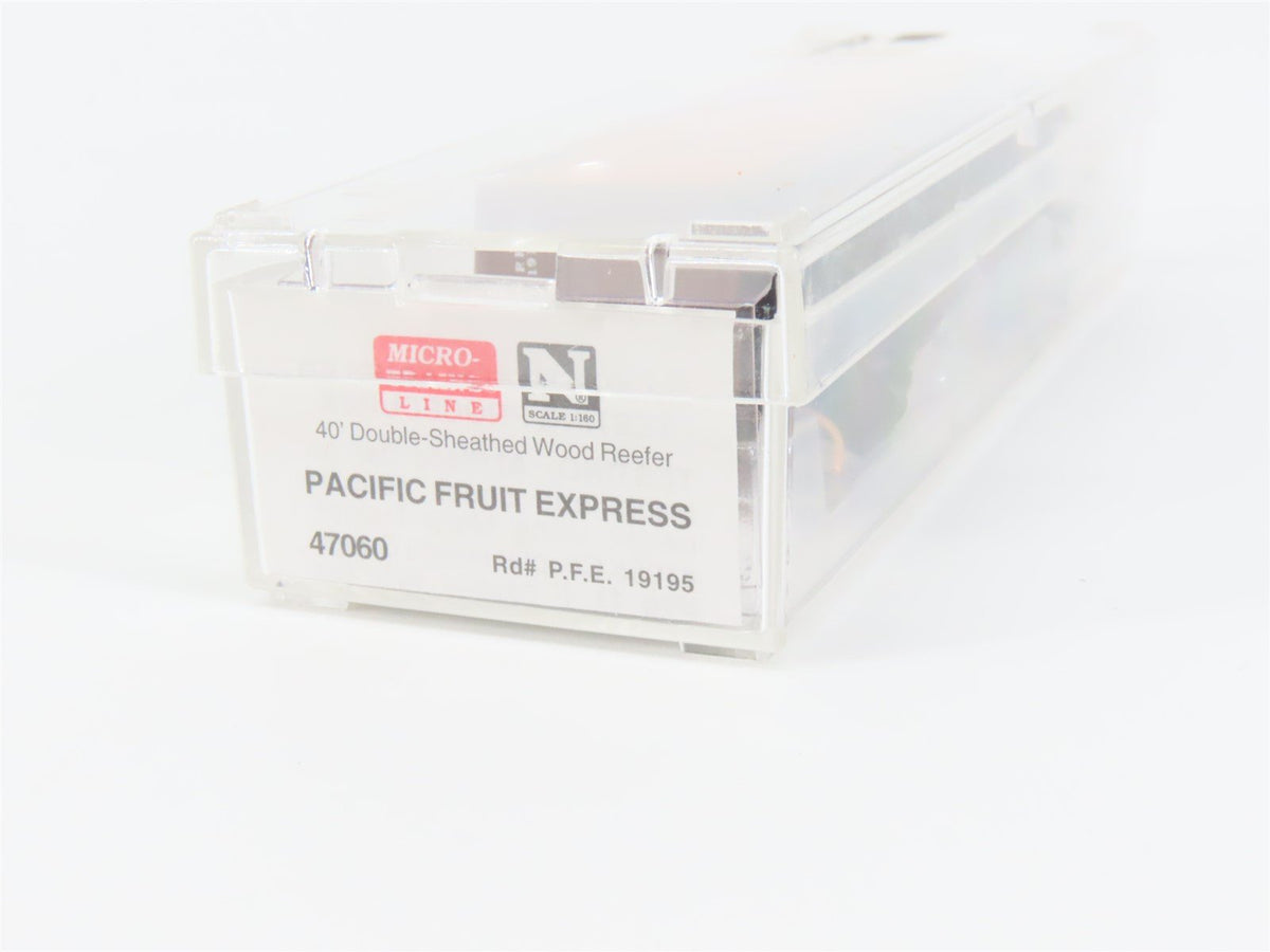 N Scale Micro-Trains MTL 47060 SP UP PFE Pacific Fruit Express 40&#39; Reefer #19195