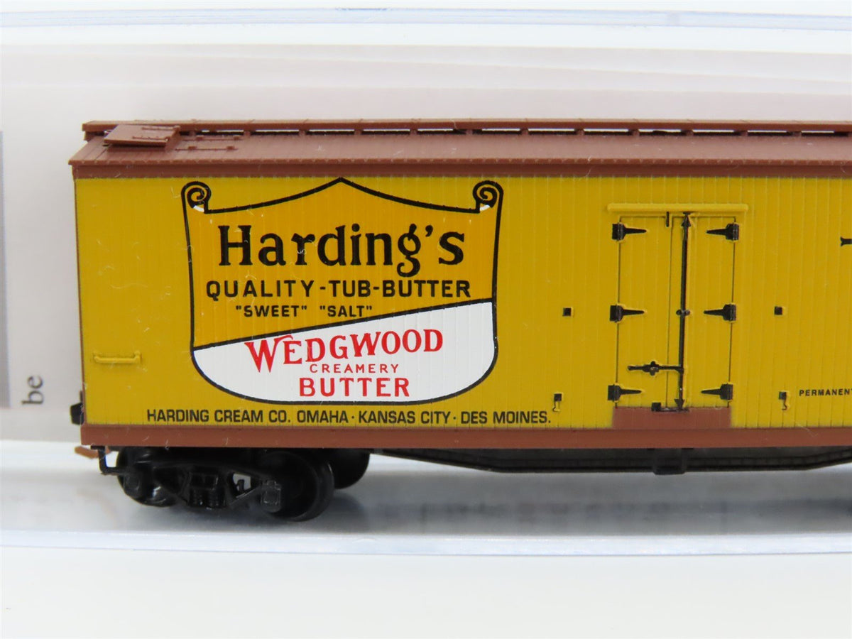 N Scale Micro-Trains MTL #04900540 URTC Harding&#39;s Butter 40&#39; Reefer #11619