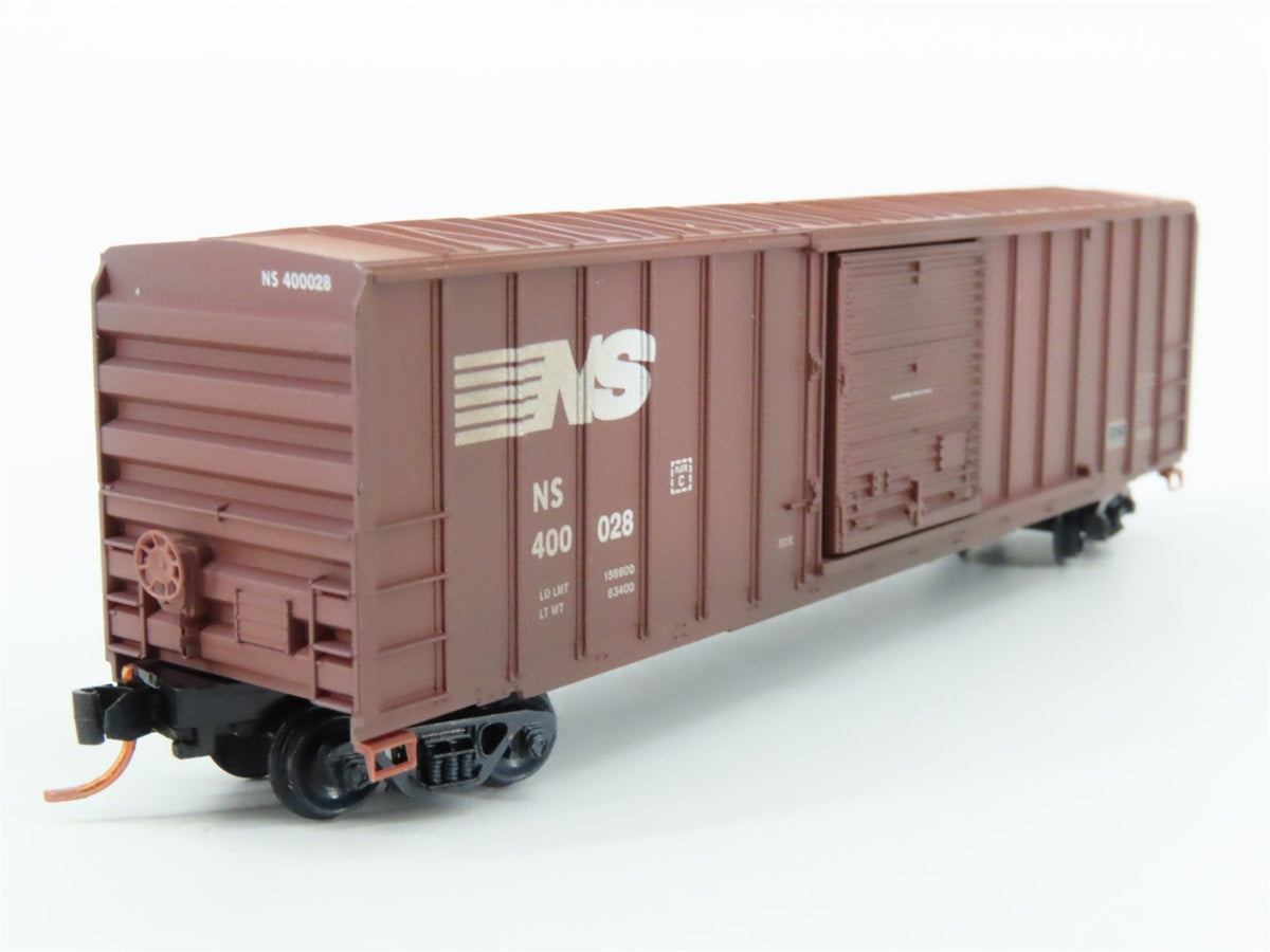 N Micro-Trains MTL 02544730 NS Norfolk Southern 50&#39; Box Car #400028 w/ Graffiti