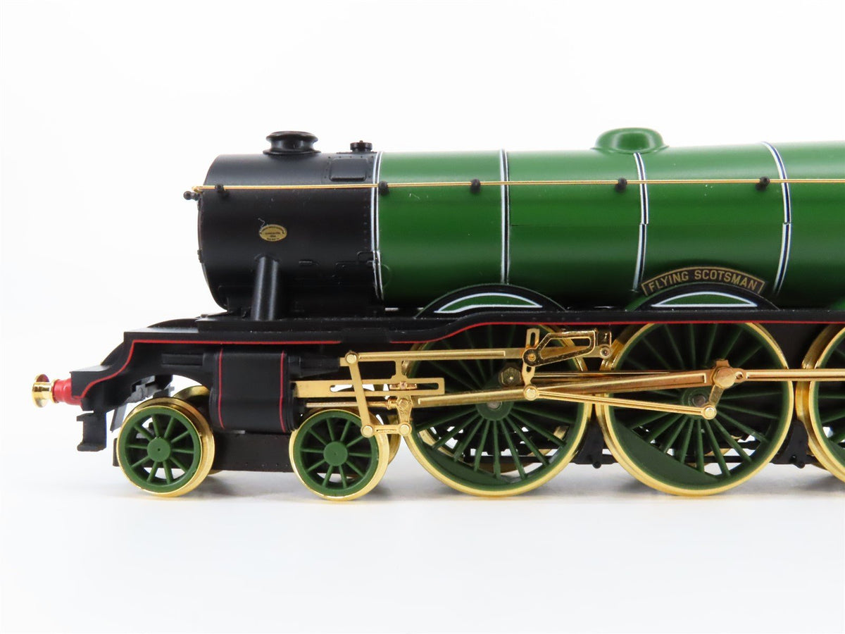 OO Hornby R2146 Flying Scotsman 4-6-2 Steam Millennium Ltd Edition - Gold Wheels