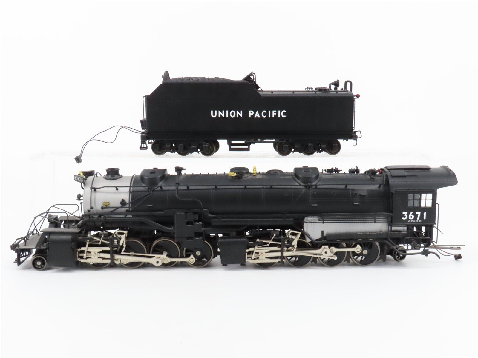 O Scale 2-Rail MTH UP Union Pacific 2-8-8-2 Steam Locomotive #3671