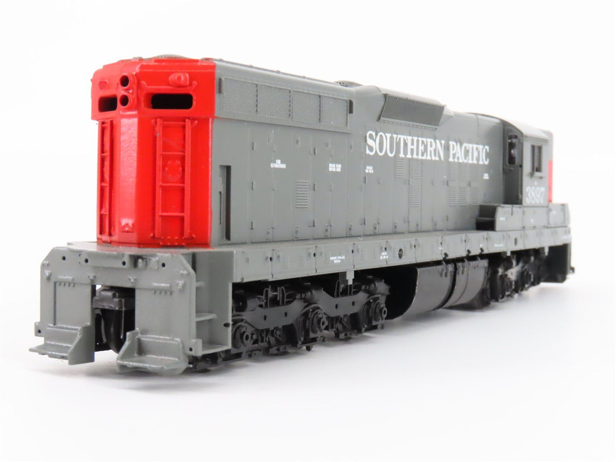 HO Scale Athearn 3825 SP Southern Pacific SD9 Diesel Locomotive #3897