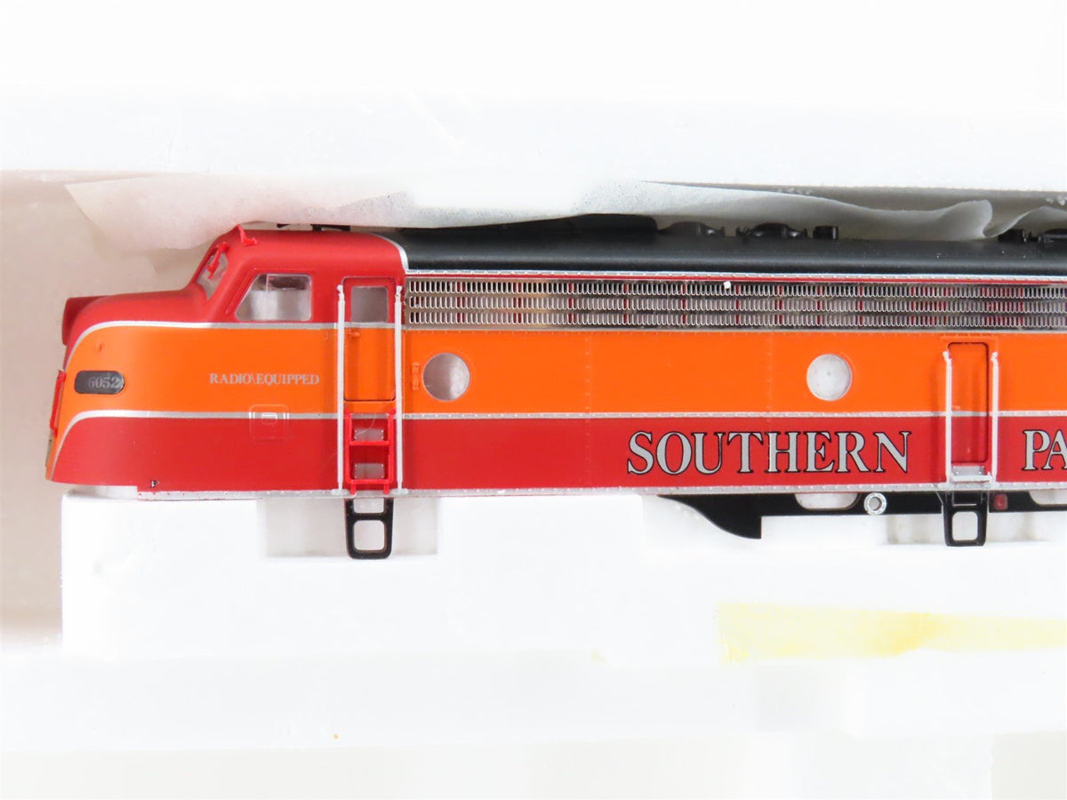 HO Scale Proto 2000 8199 SP Southern Pacific E8/9A Diesel Locomotive #6052