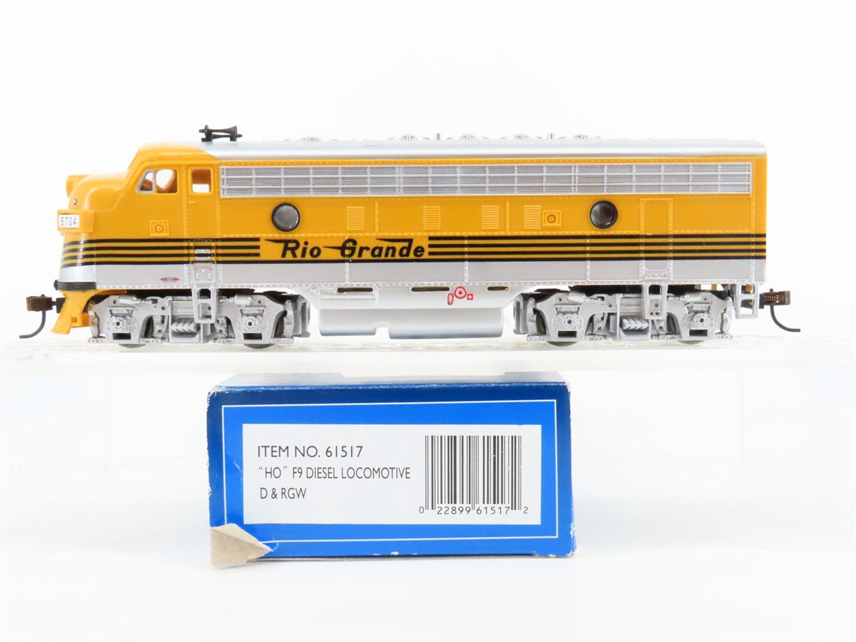 HO Scale Bachmann 61517 D&amp;RGW Rio Grande EMD F9A Diesel Locomotive #5704