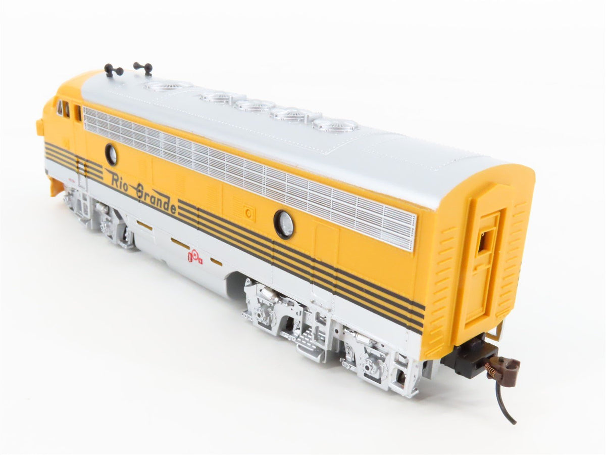 HO Scale Bachmann 61517 D&amp;RGW Rio Grande EMD F9A Diesel Locomotive #5704